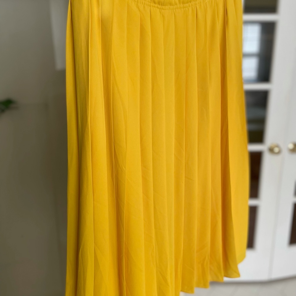 Jcrew yellow pleated midi skirt size 4